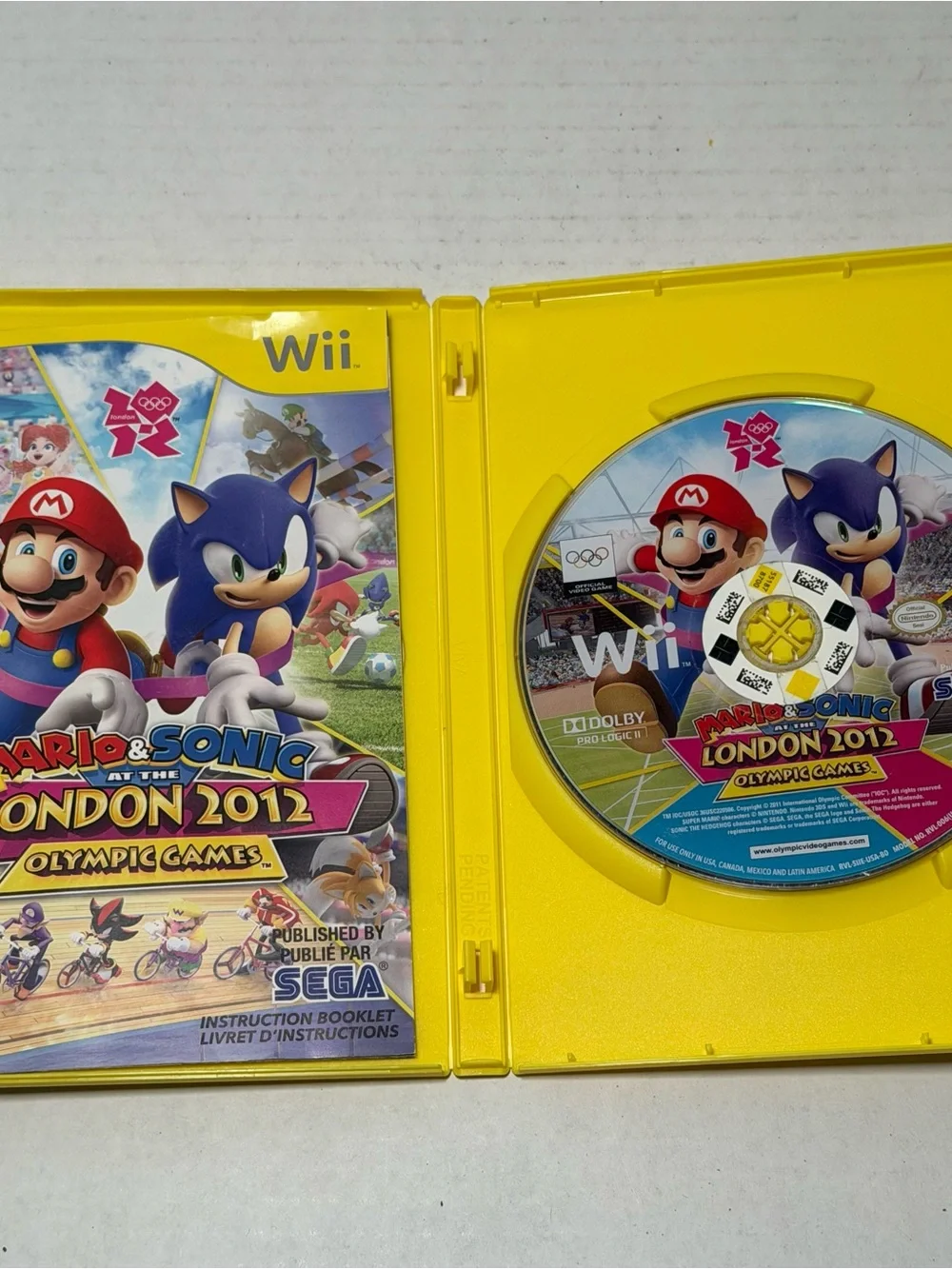 Nintendo Wii Mario & Sonic at the 2012 London Olympic Games Game w/ Case Manual